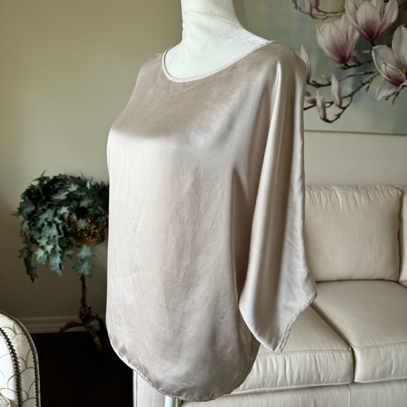 Vince Champagne Silk Pullover Blouse Tee - Picture 6 of 16